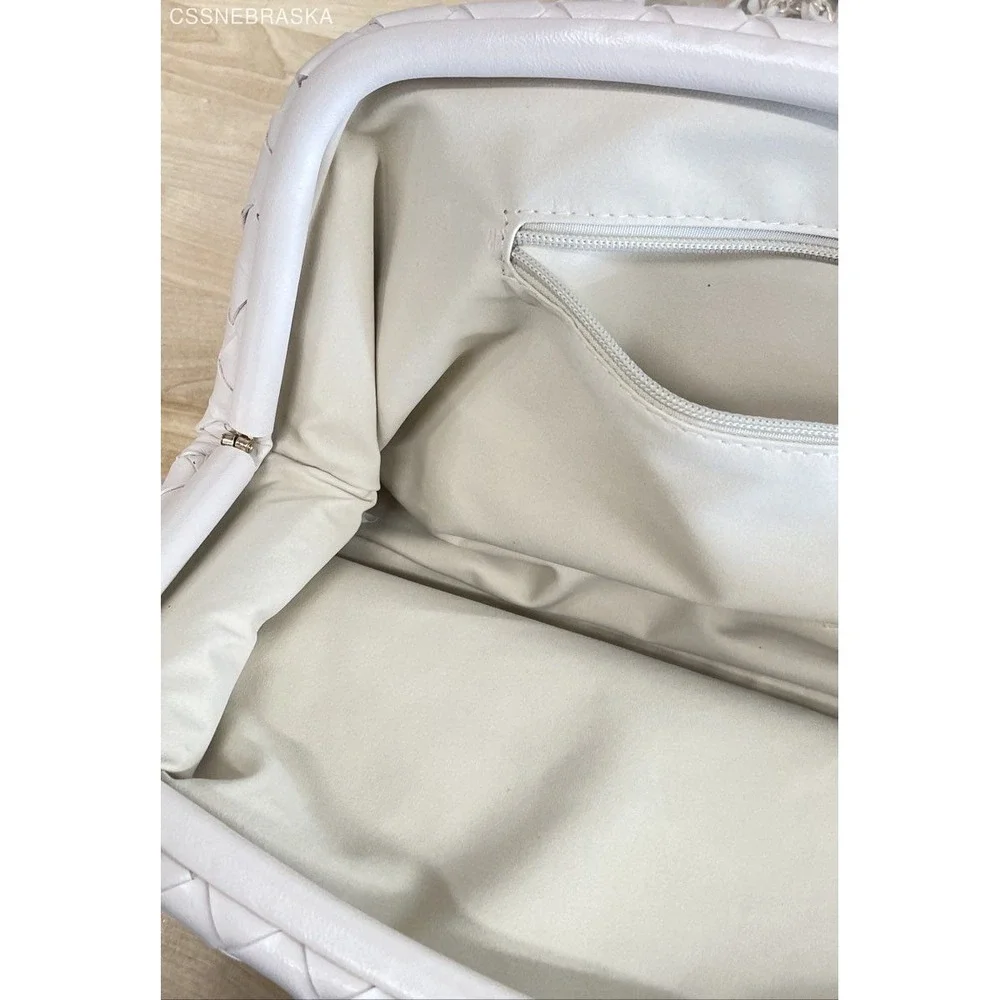 Avara Off White‎ Sophia Clutch - Size S